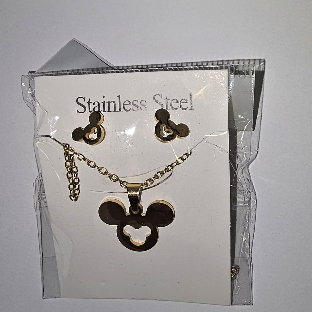 Charming Gold Stainless Steel Earrings Set